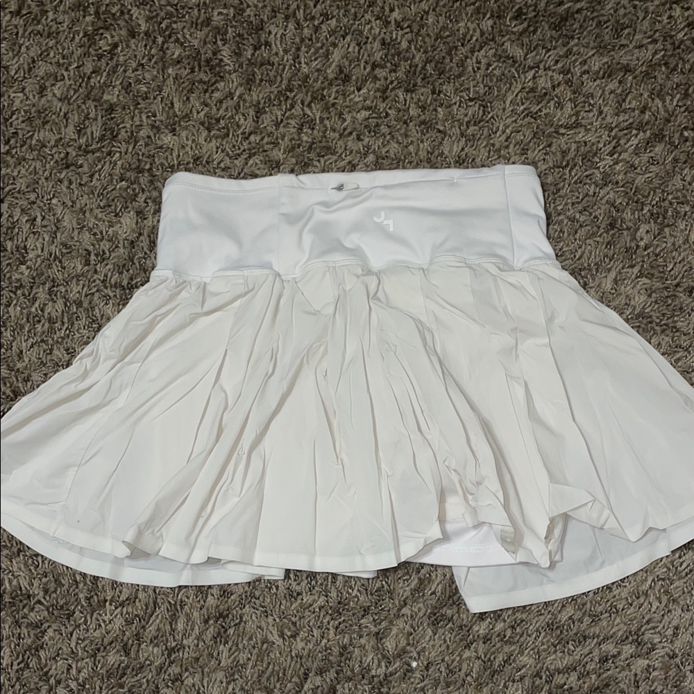 JoyLab White Circle Skater Skirt - Picture 3 of 5